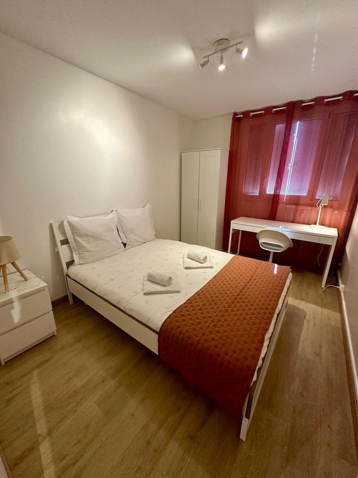 Au Coeur Du Quartier Taittinger Apartment Реймс Екстериор снимка