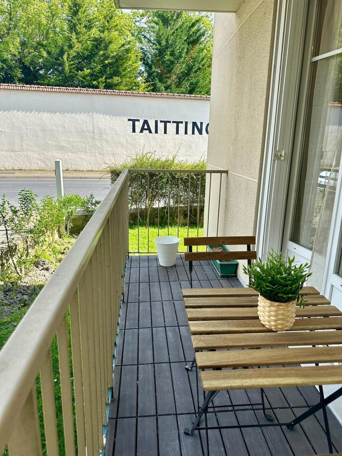 Au Coeur Du Quartier Taittinger Apartment Реймс Екстериор снимка