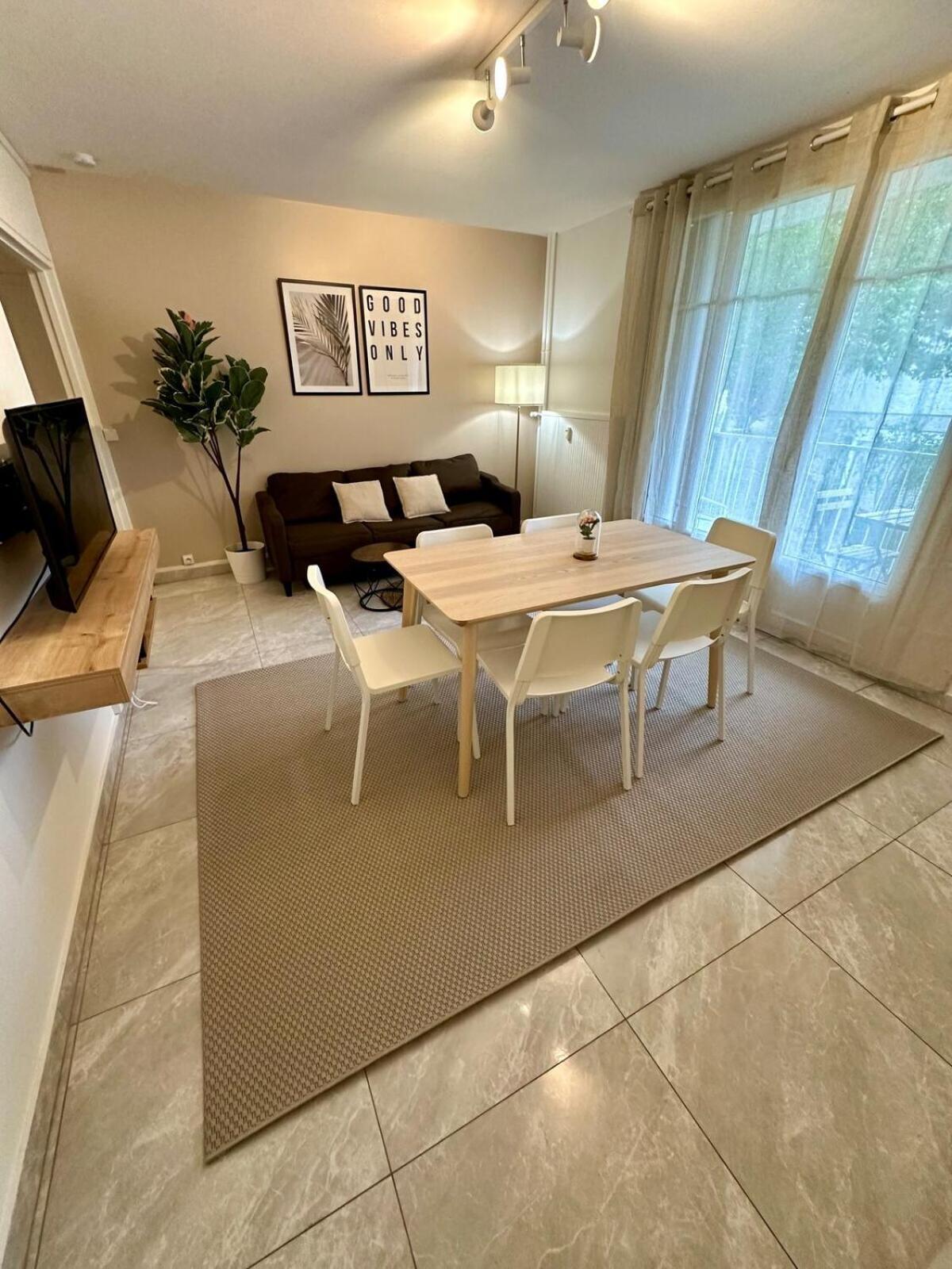 Au Coeur Du Quartier Taittinger Apartment Реймс Екстериор снимка